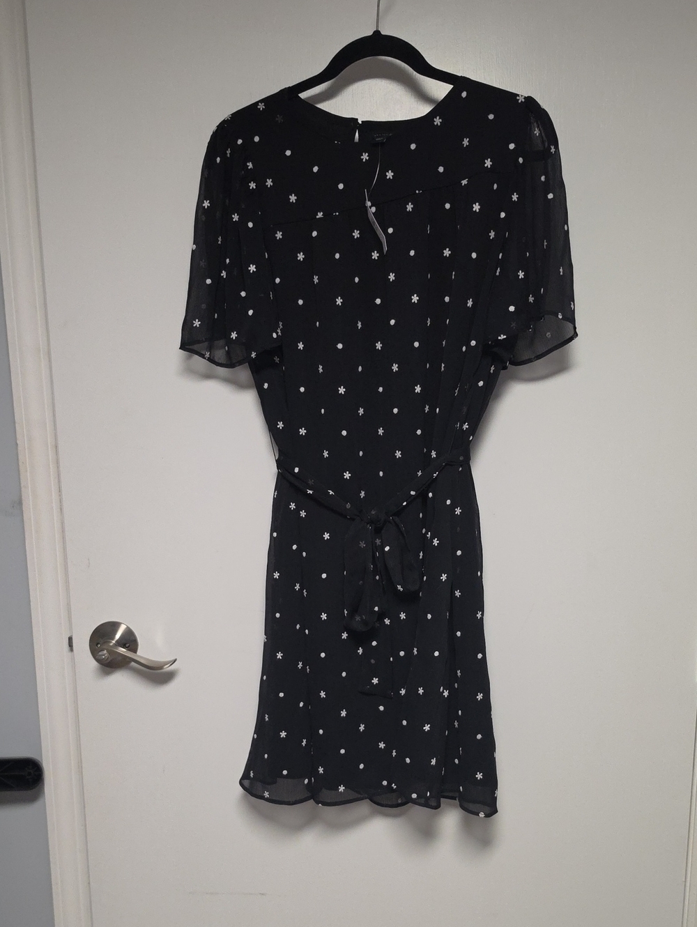NWT Ann Taylor Black Short Sleeve Dress with White Star Print Size L